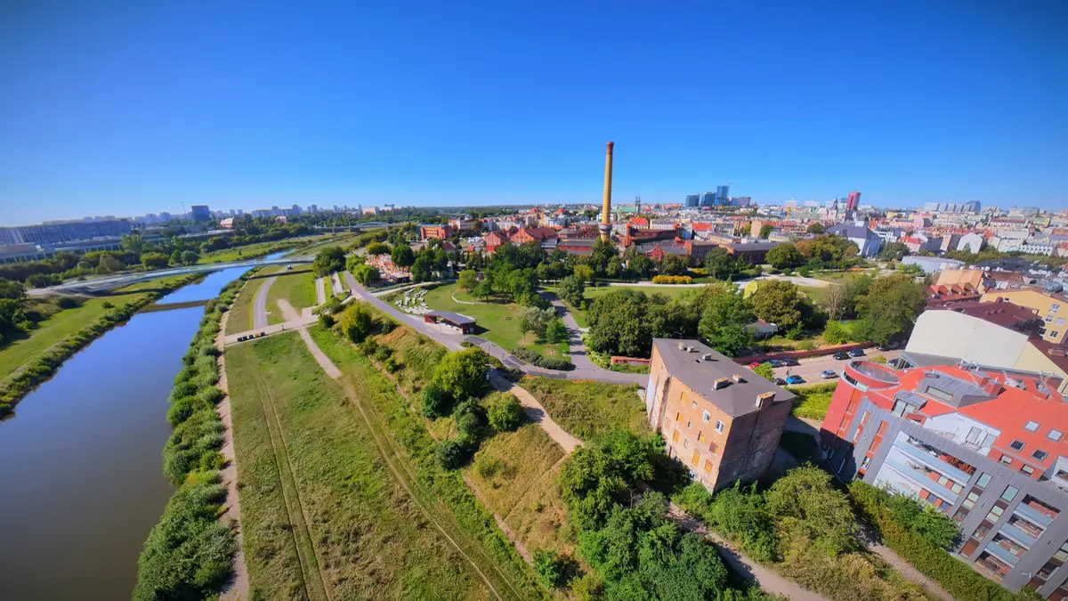 Zdjęcie lotnicze nieruchomości — przykład realizacji z 0 ujęciami okolicy